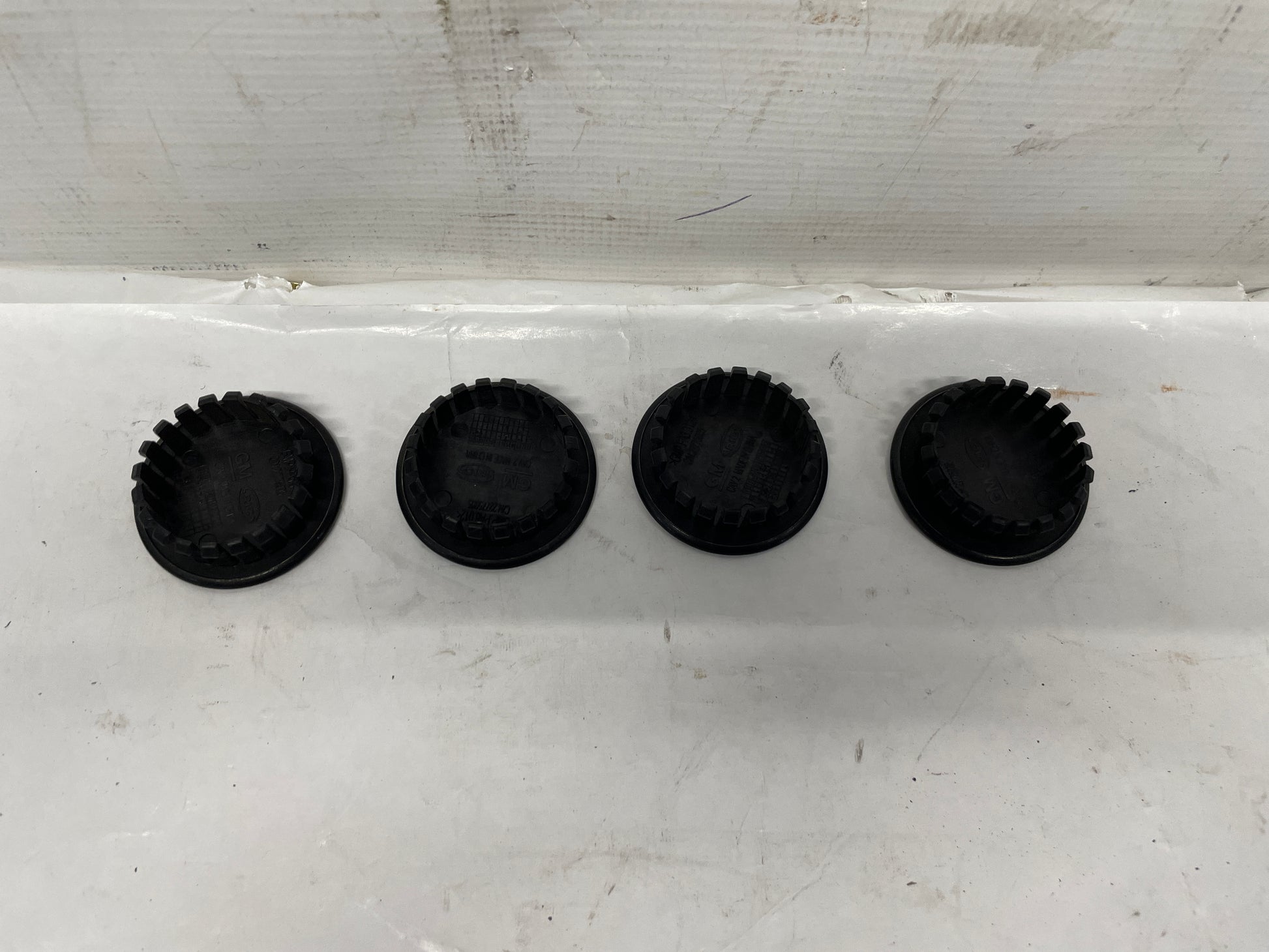 2014 Chevy Camaro ZL1 Wheel Center Cap Set Black OEM - Day's Parts Yard