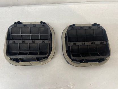 2009 Pontiac G8 GT RH Passenger Rear Positive Air Vent OEM - Day's Parts Yard