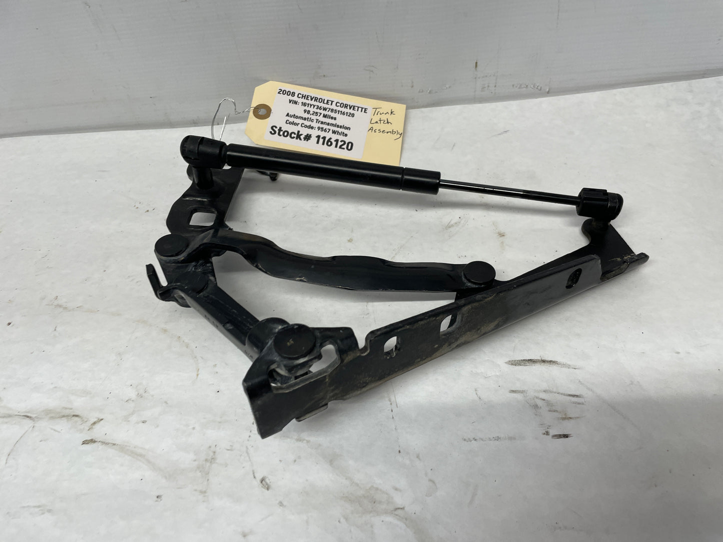 2008 Chevy Corvette RH & LH Trunk Hinges OEM - Day's Parts Yard