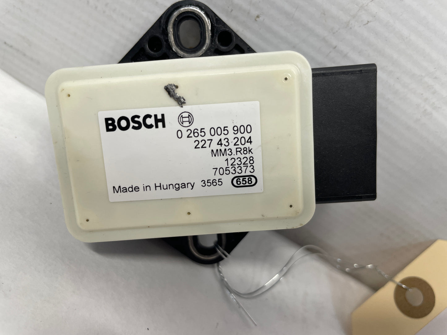 2013 GMC Sierra C1500 SLE Yaw Rate Sensor Module OEM - Day's Parts Yard