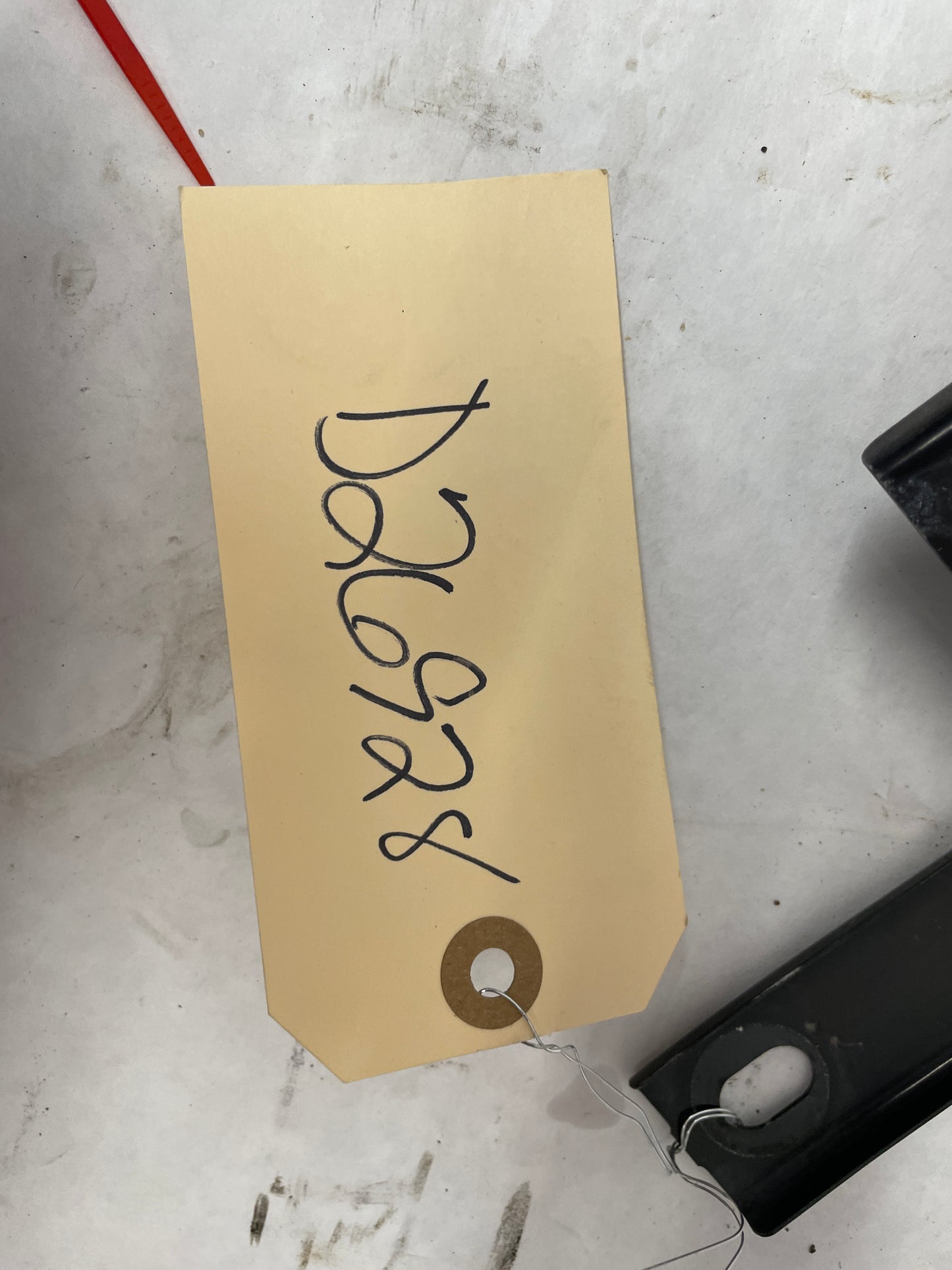 2008 Chevy Corvette LH Driver Quarter Panel Fender Reinforce Bracket OEM - Day's Parts Yard