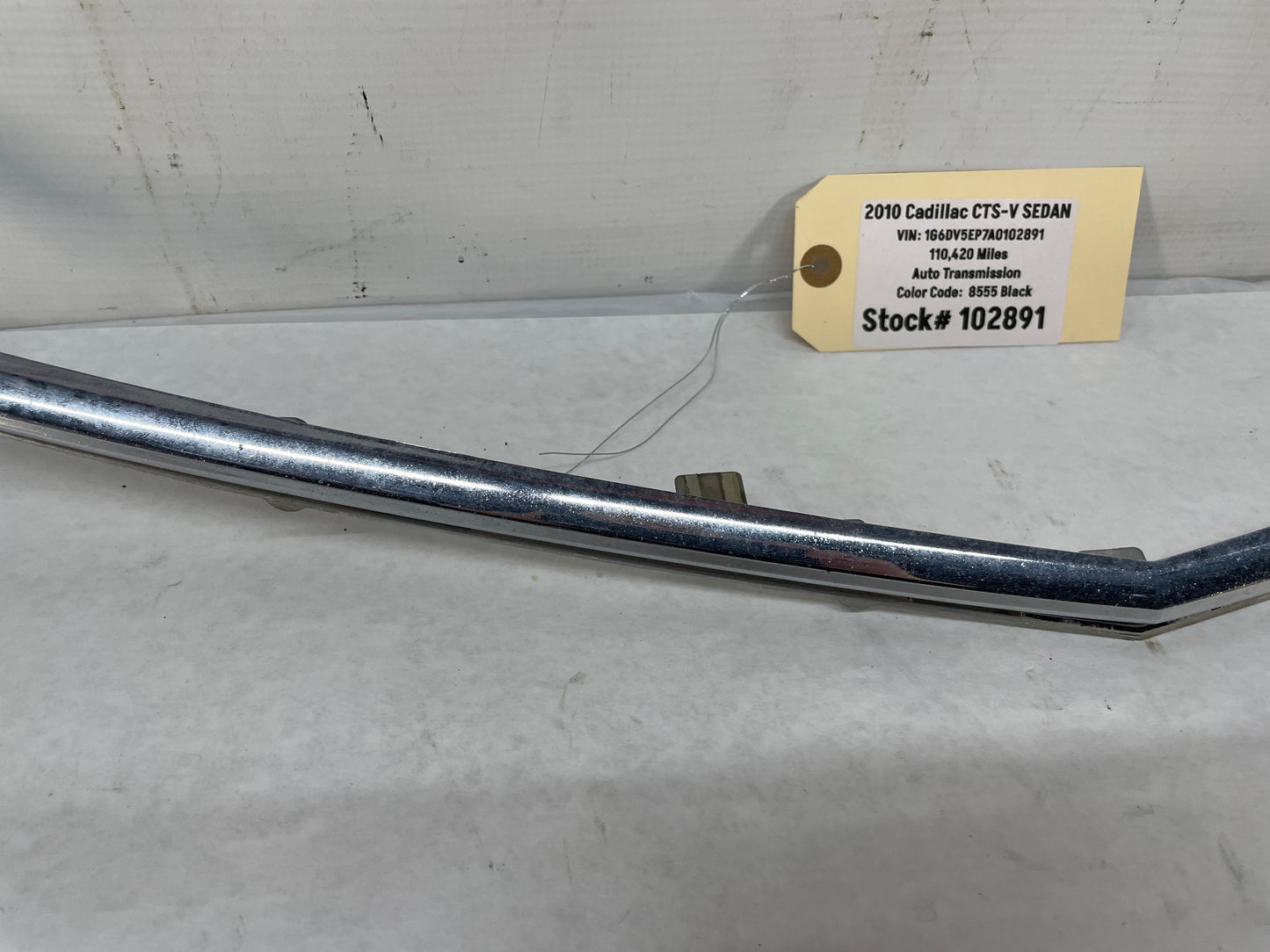 2010 Cadillac CTS-V Sedan Front Bumper Upper Grille Trim Ring OEM