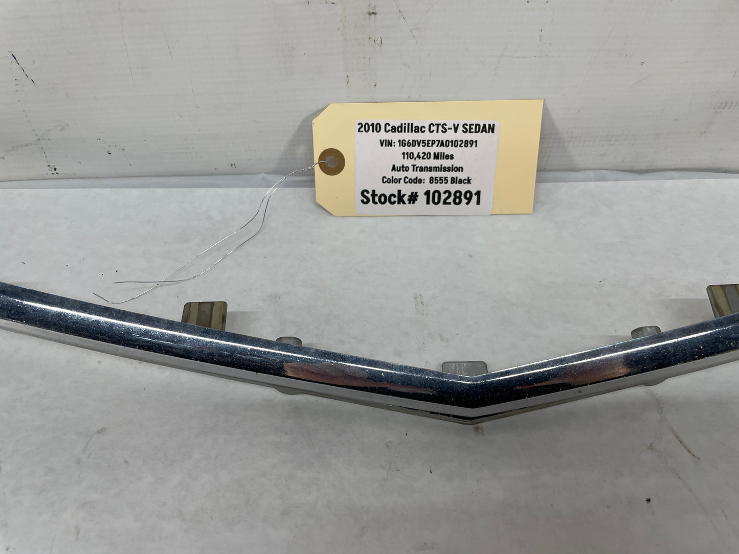 2010 Cadillac CTS-V Sedan Front Bumper Upper Grille Trim Ring OEM