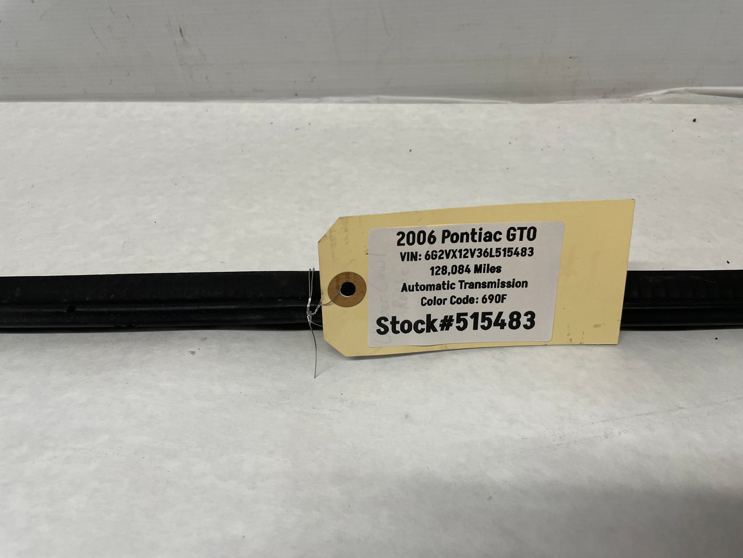 2006 Pontiac GTO  Wiper Cowl Rubber Weather Strip Seal OEM - Day's Parts Yard
