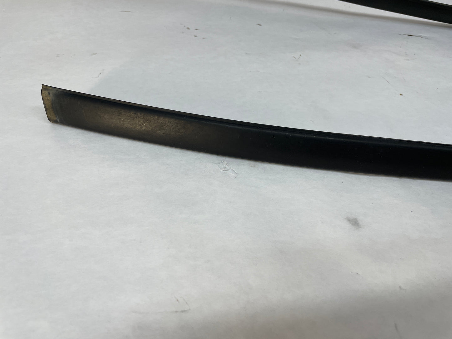 2004 Pontiac GTO RH & LH Roof Panel Joint Finish Trim Molding OEM