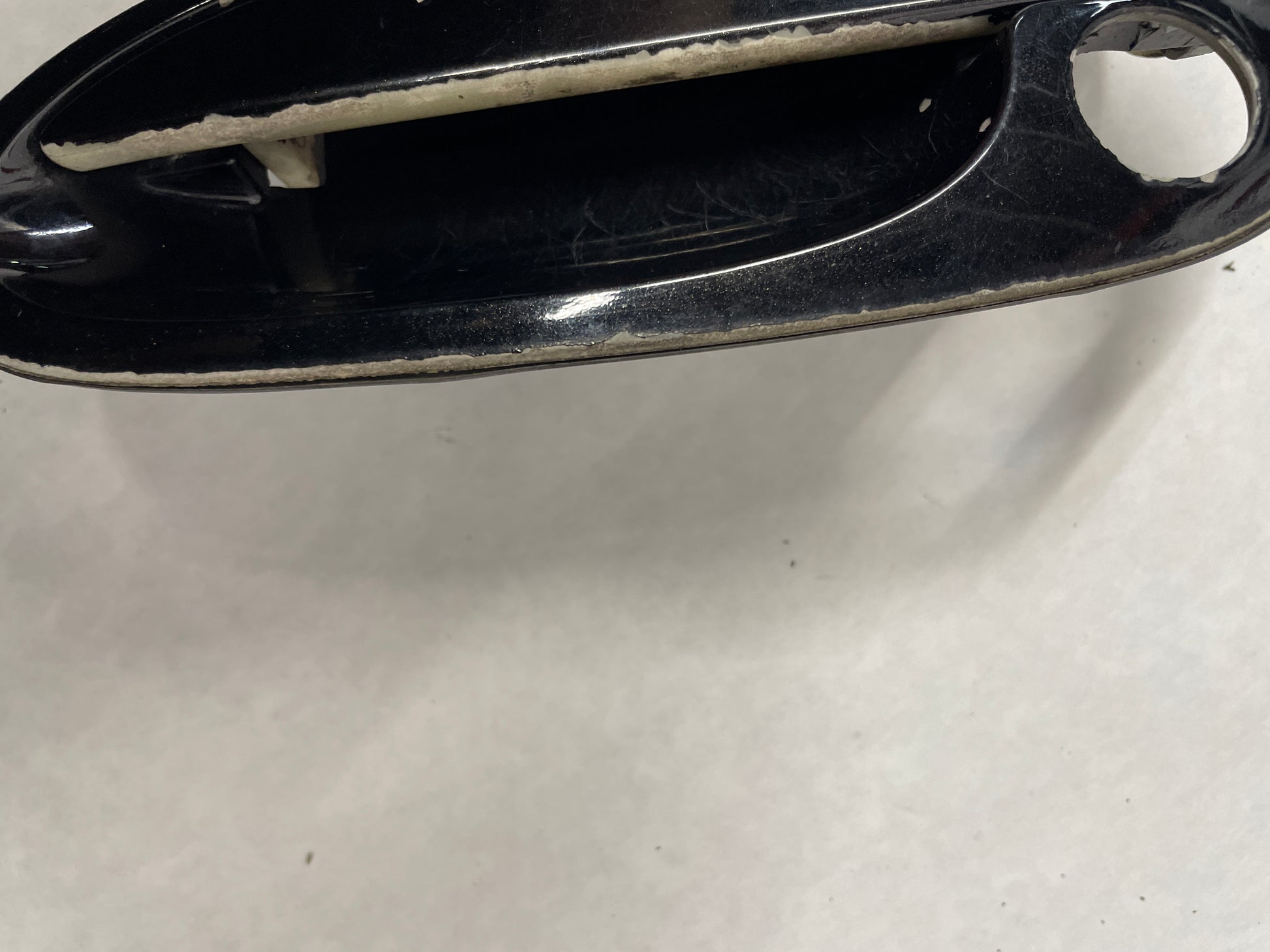 2006 Pontiac GTO LH Driver Exterior Door Handle OEM - Day's Parts Yard