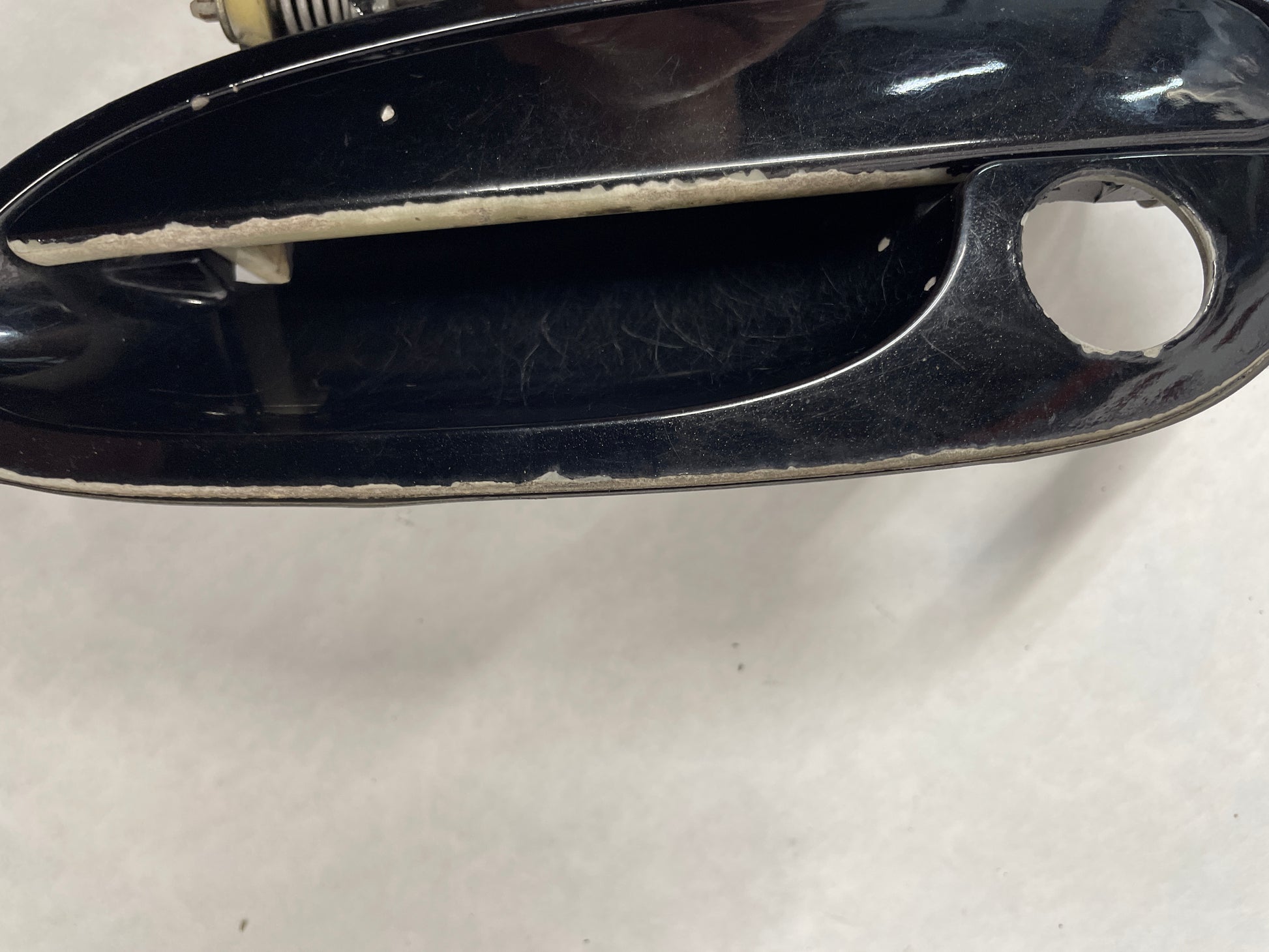 2006 Pontiac GTO LH Driver Exterior Door Handle OEM - Day's Parts Yard