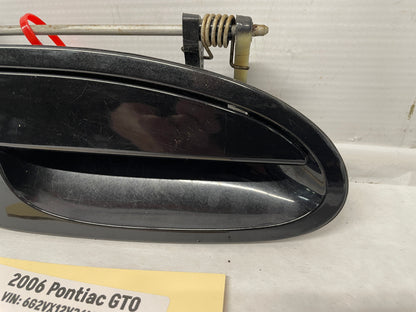 2006 Pontiac GTO RH Passenger Exterior Door Handle OEM - Day's Parts Yard