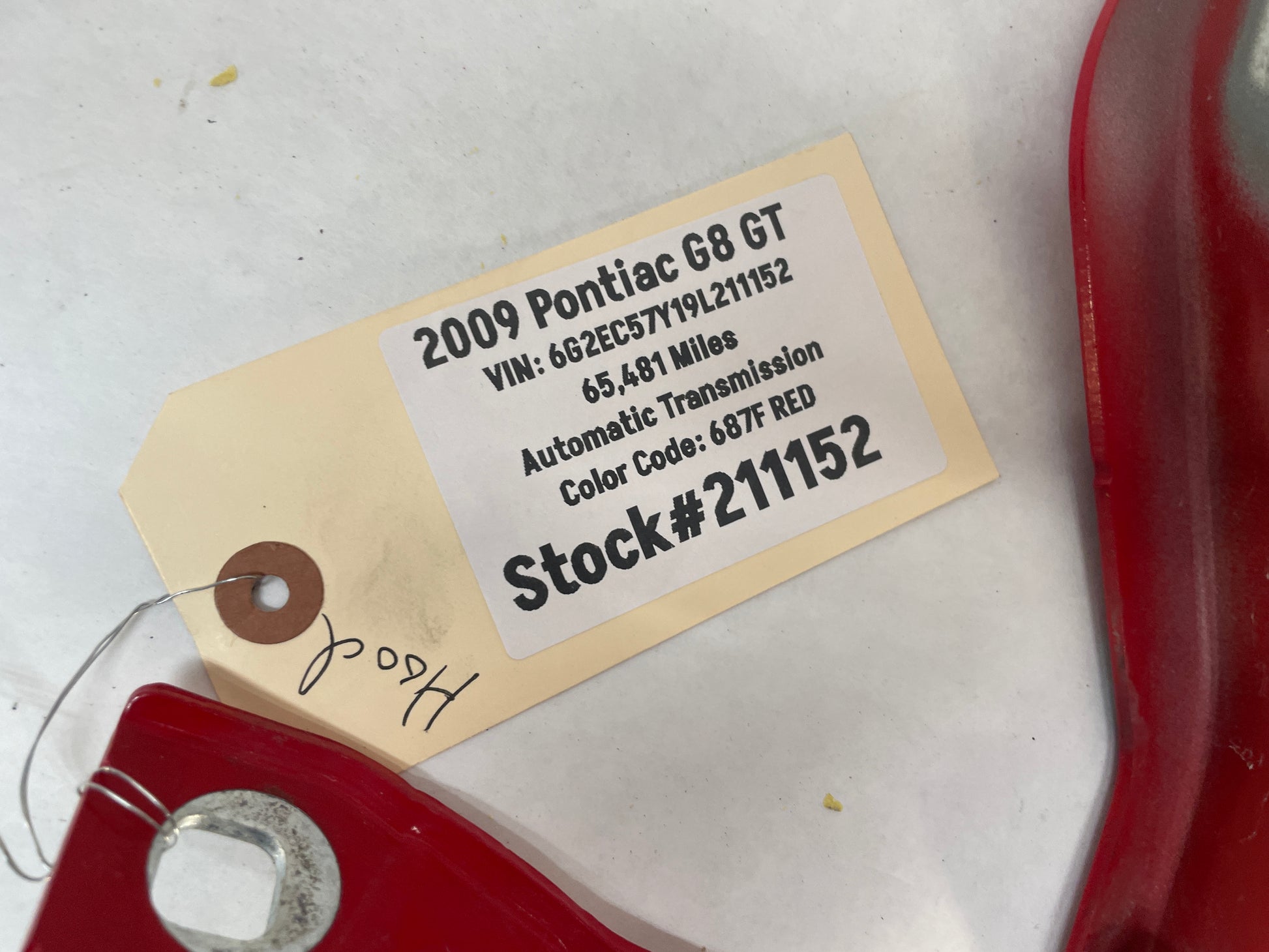 2009 Pontiac G8 GT RH & LH Hood Hinges OEM - Day's Parts Yard