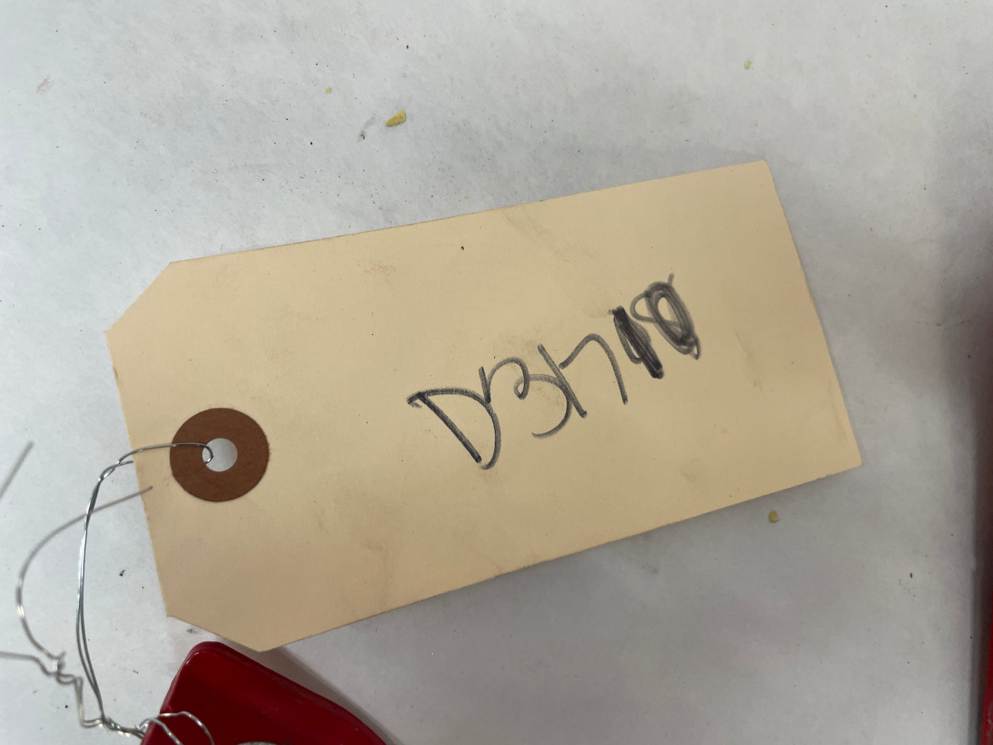 2009 Pontiac G8 GT RH & LH Hood Hinges OEM - Day's Parts Yard