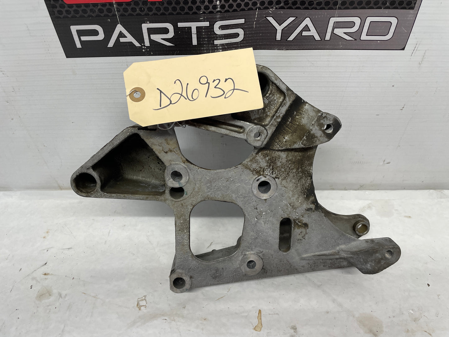 2008 Chevy Corvette Power Steering Bracket OEM - Day's Parts Yard