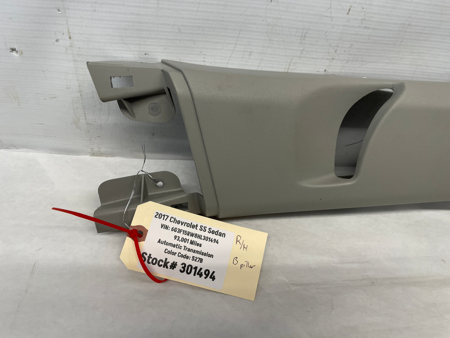 2017 Chevy SS Sedan RH Passenger Interior Upper B Pillar Trim Panel OEM