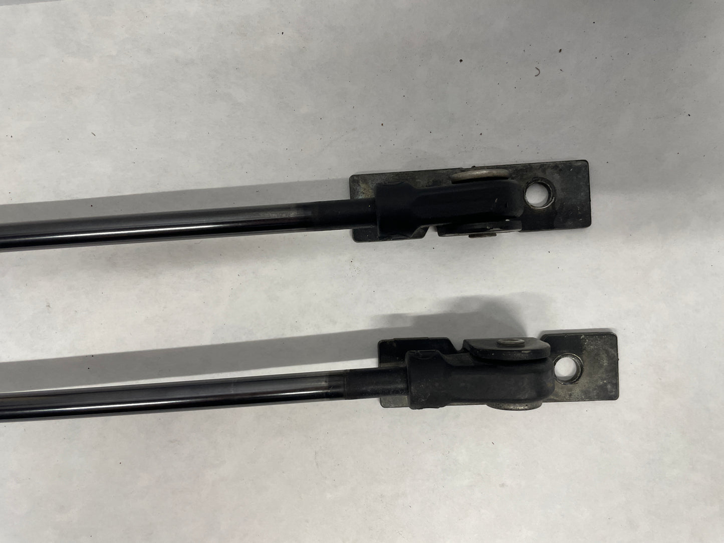 2006 Pontiac GTO RH & LH Hood Gas Lift Support Strut Shocks OEM - Day's Parts Yard