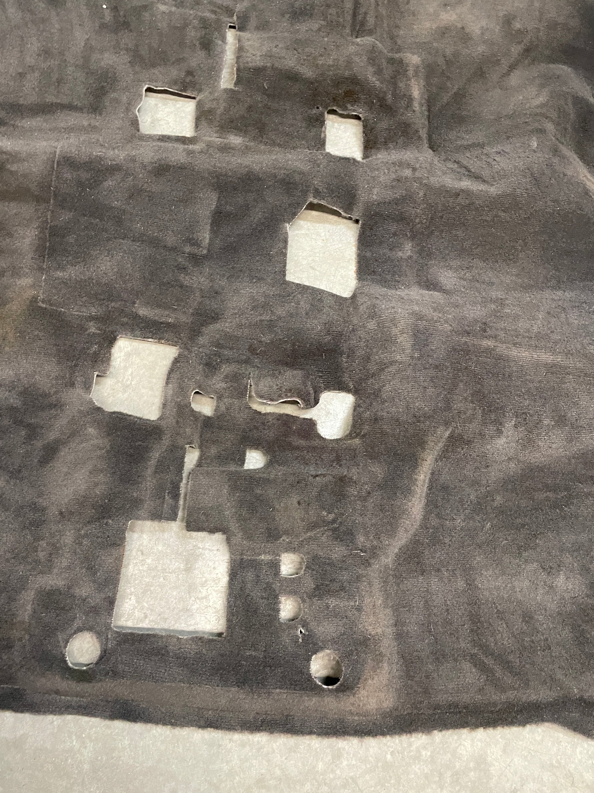 2013 GMC Sierra C1500 SLE Complete Floor Carpet OEM - Day's Parts Yard