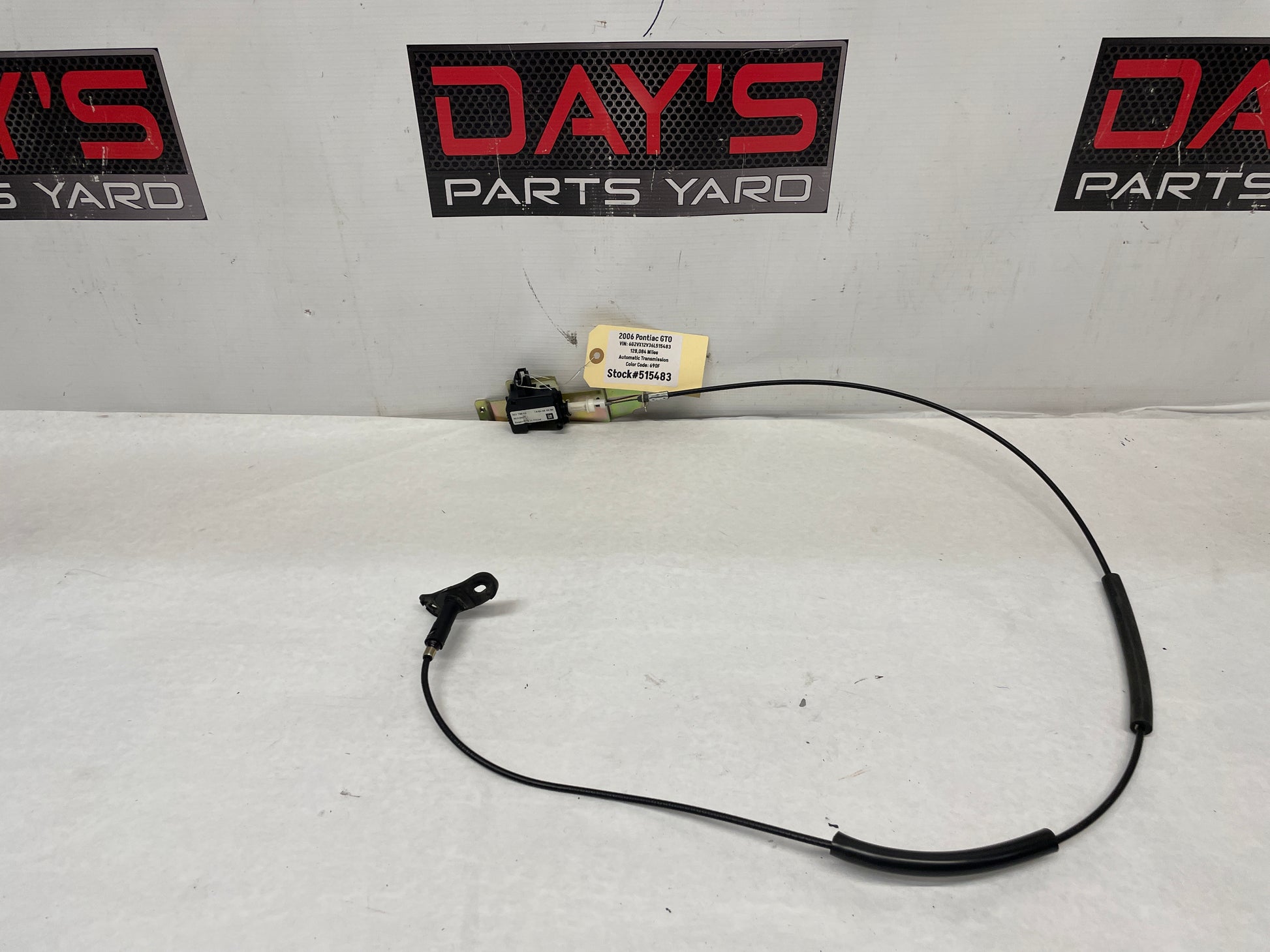 2006 Pontiac GTO Fuel Gas Door Lock Actuator w/ Cable  OEM - Day's Parts Yard