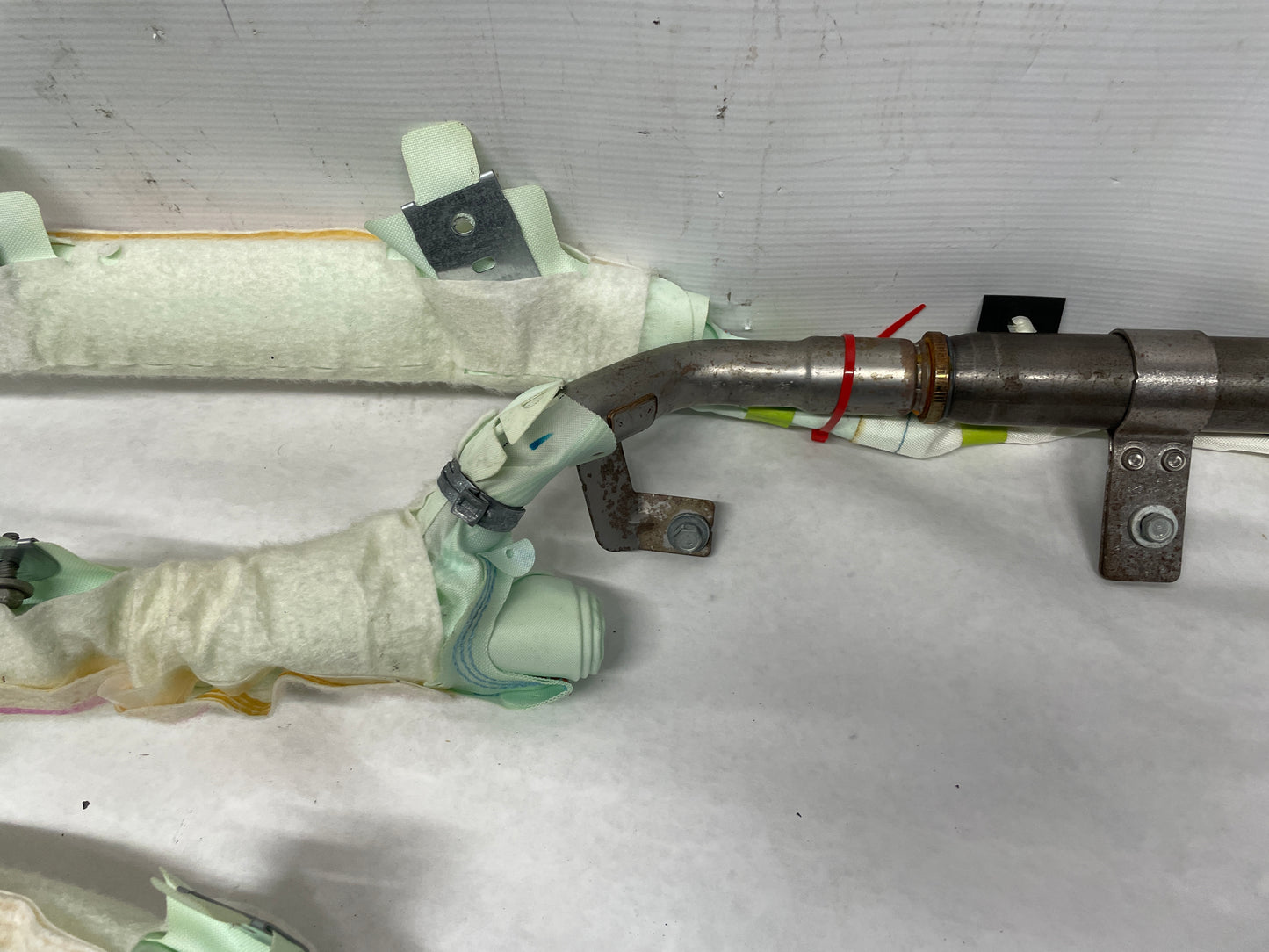 2013 GMC Sierra C1500 SLE RH & LH Curtain Airbags Air Bags OEM - Day's Parts Yard