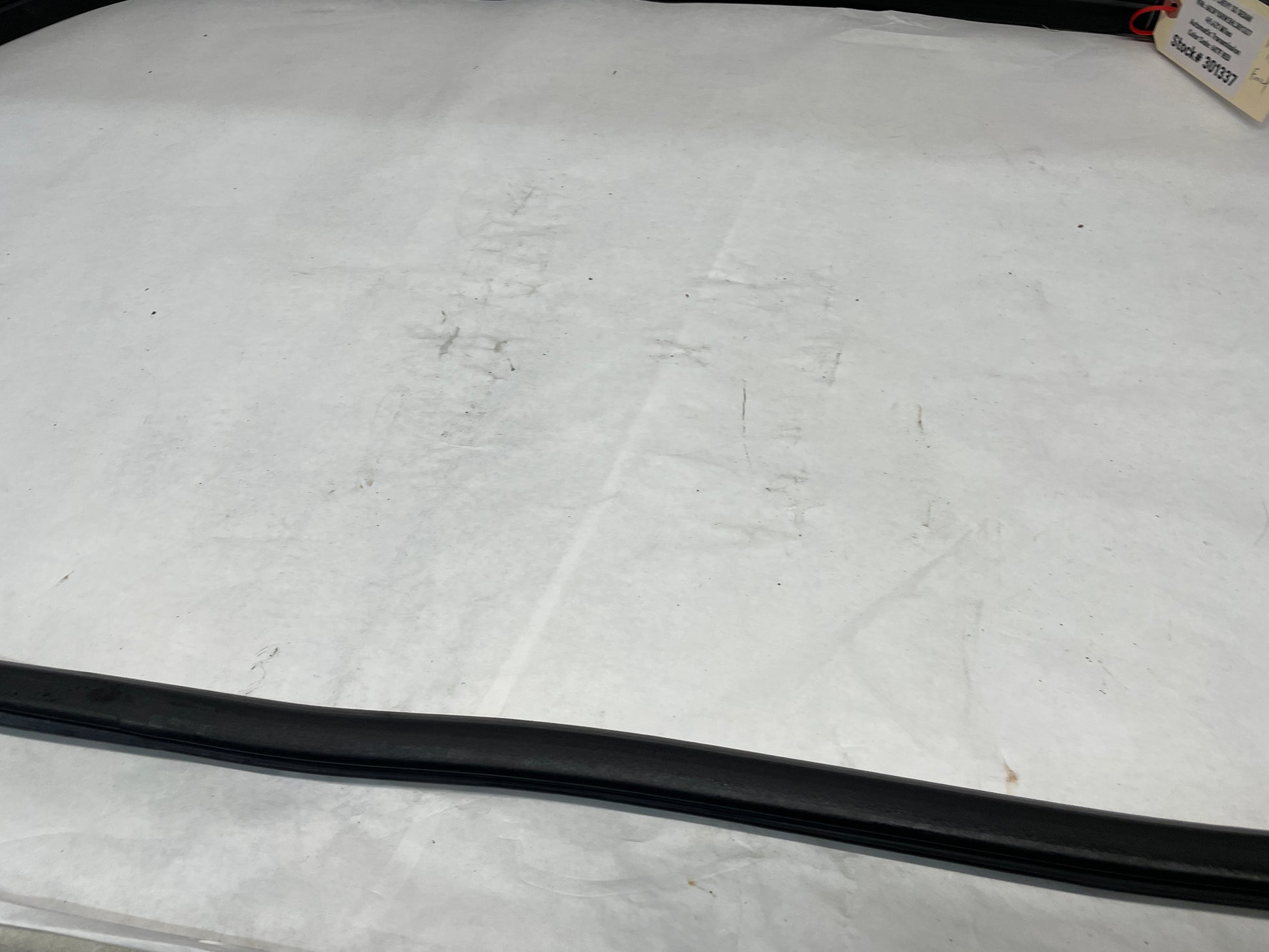 2017 Chevy SS Sedan RH Passenger Front Door Rubber Weather Strip Seal OEM - Day's Parts Yard