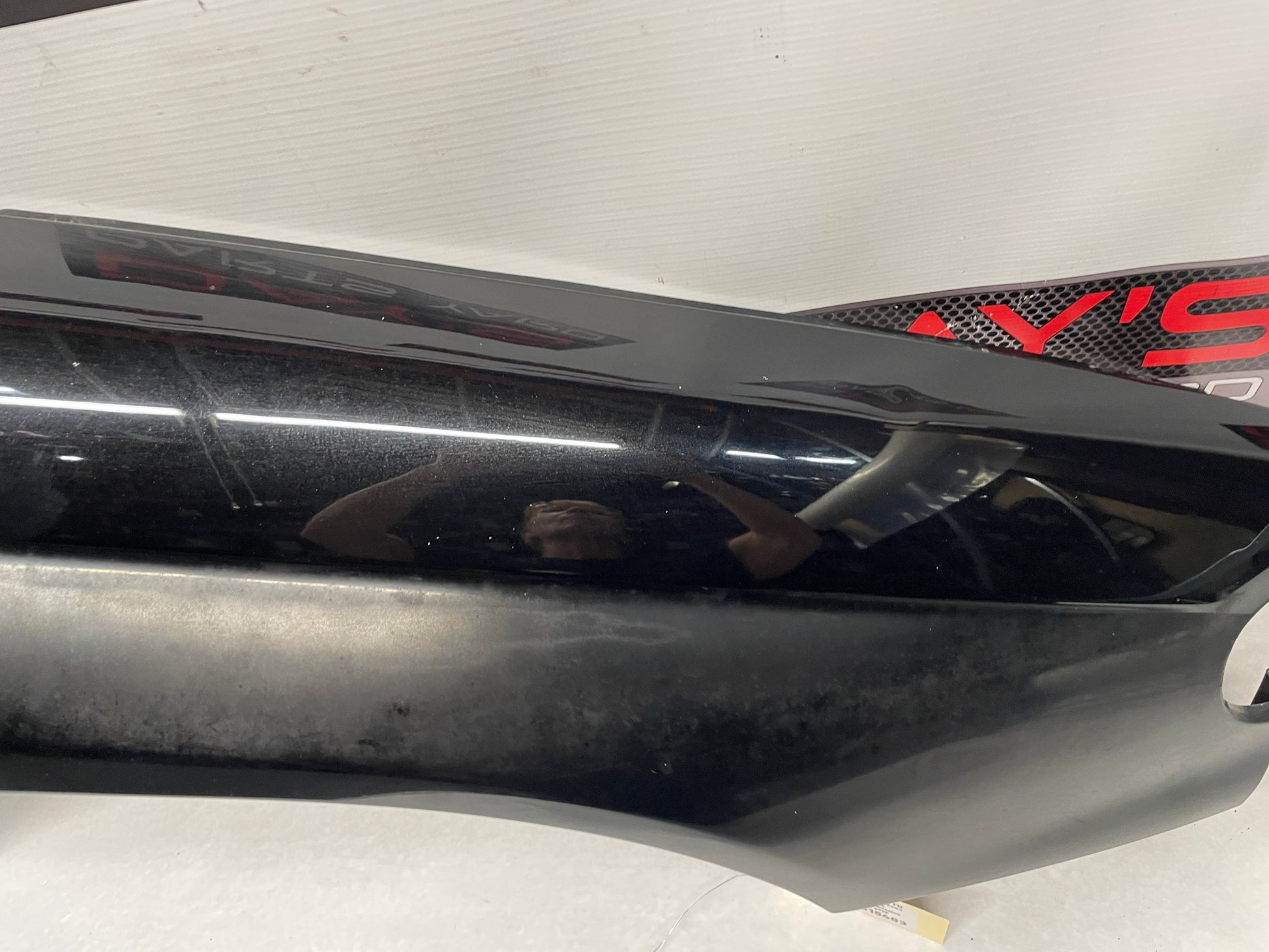 2006 Pontiac GTO RH Passenger Fender OEM - Day's Parts Yard