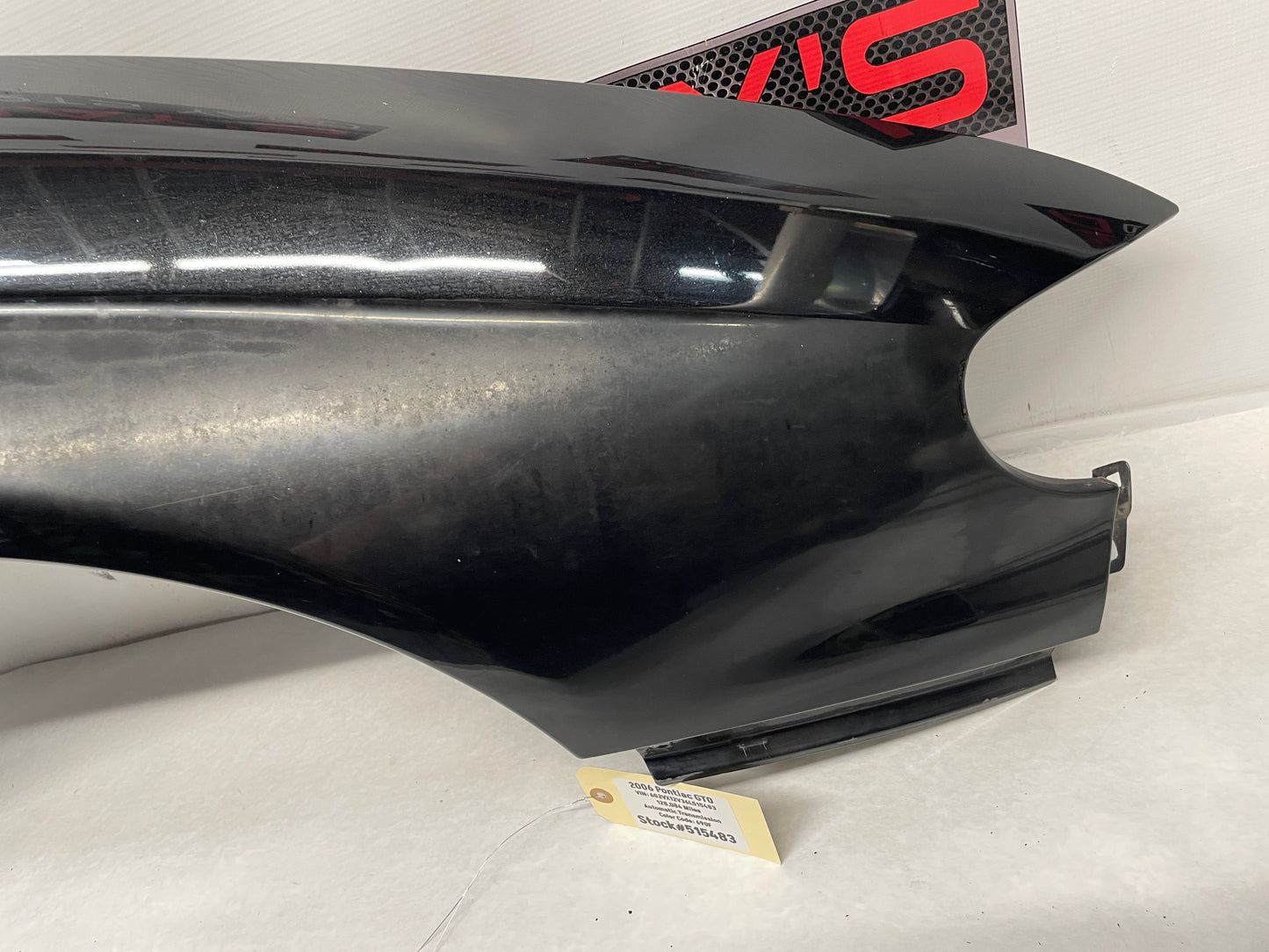 2006 Pontiac GTO RH Passenger Fender OEM - Day's Parts Yard