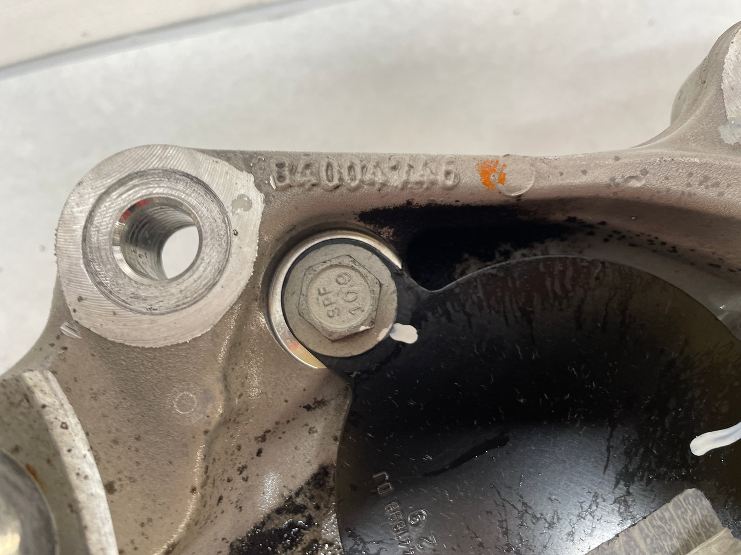 2018 Chevy Camaro ZL1 Front LH Driver Spindle Knuckle Hub OEM