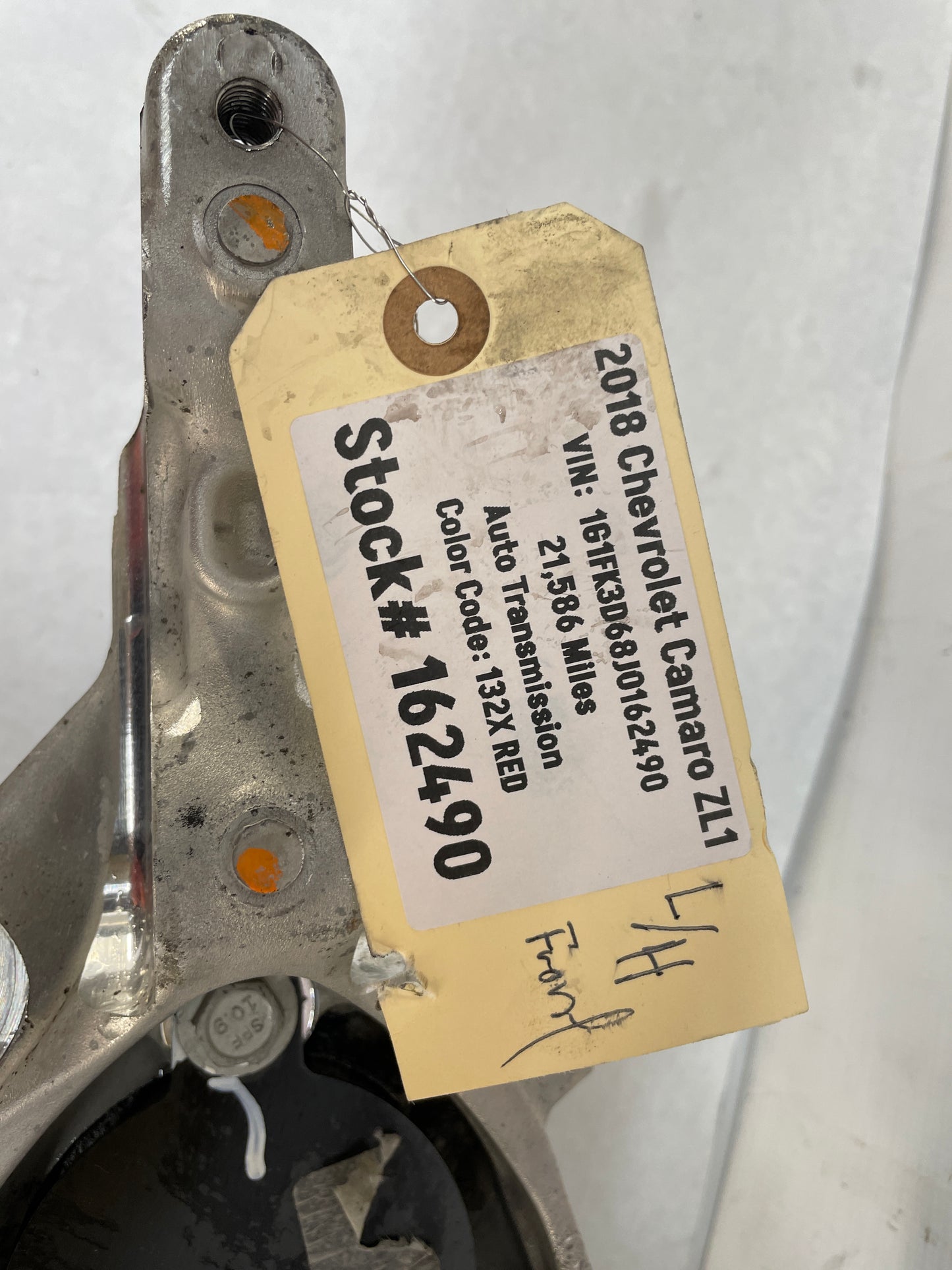 2018 Chevy Camaro ZL1 Front LH Driver Spindle Knuckle Hub OEM