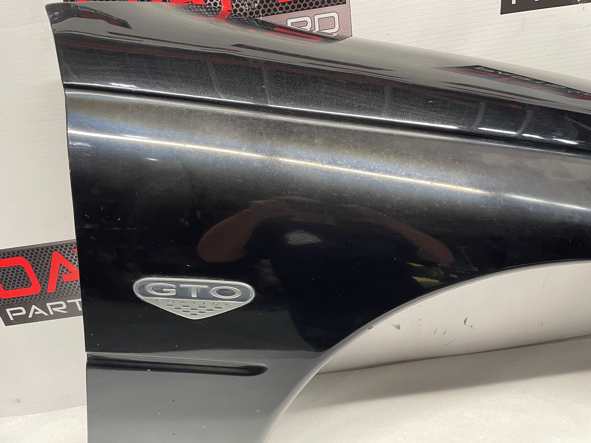 2006 Pontiac GTO RH Passenger Fender OEM - Day's Parts Yard