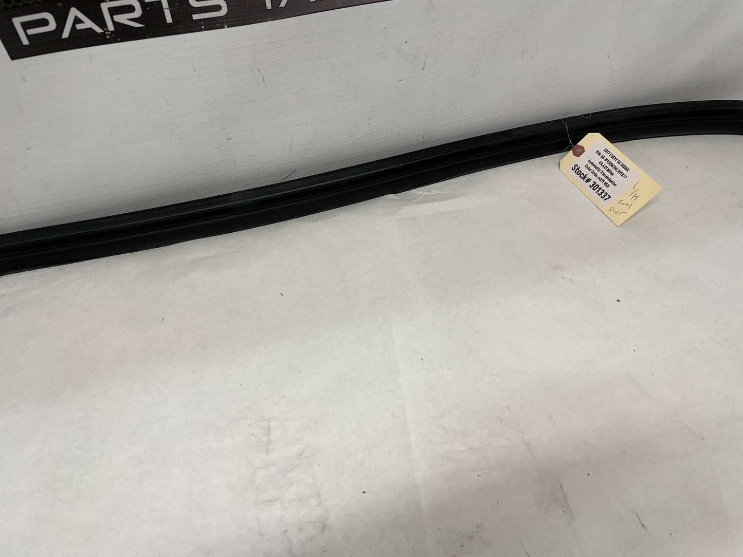 2017 Chevy SS Sedan LH Driver Front Door Rubber Weather Strip Seal OEM - Day's Parts Yard
