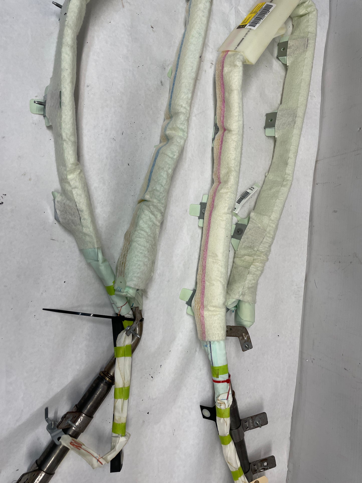 2013 GMC Sierra C1500 SLE RH & LH Curtain Airbags Air Bags OEM - Day's Parts Yard