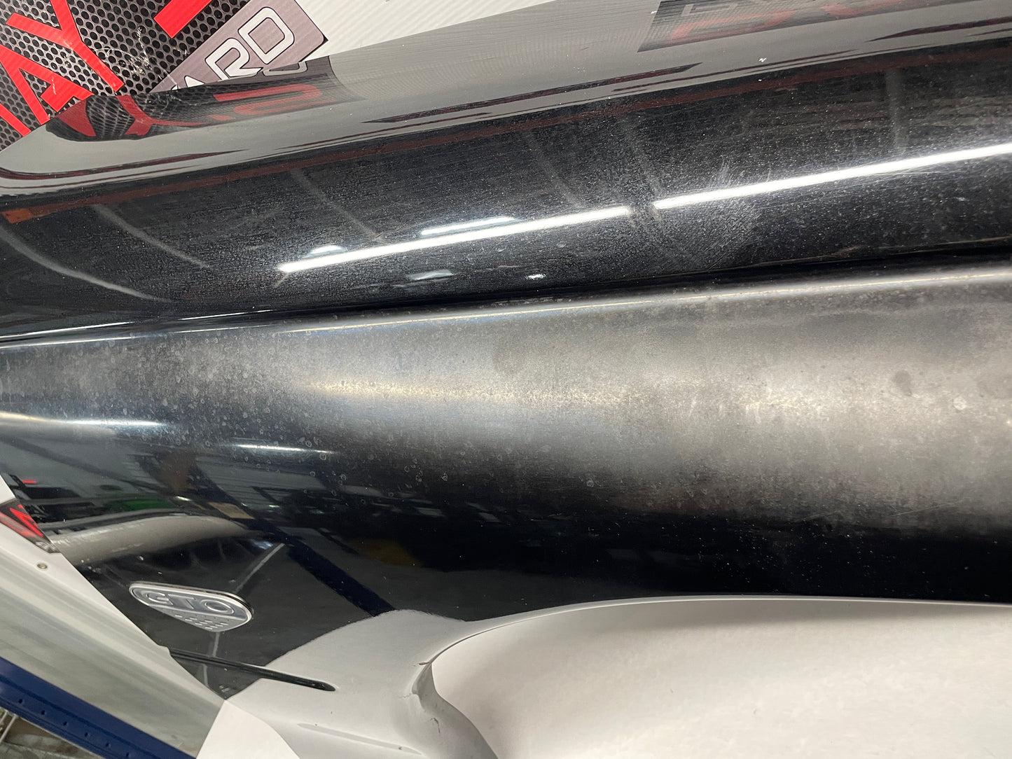 2006 Pontiac GTO RH Passenger Fender OEM - Day's Parts Yard