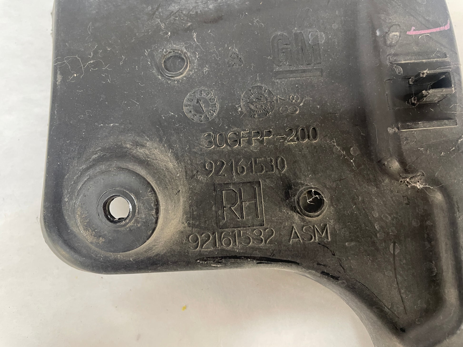 2009 Pontiac G8 GT Complete Rear Bumper Brackets Mounts Supports Guides Set OEM - Day's Parts Yard