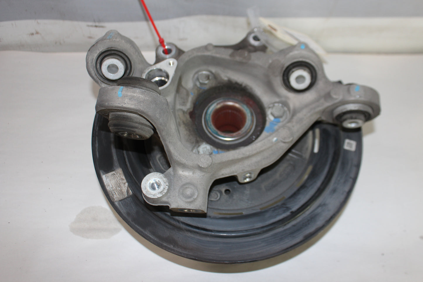 2016 Cadillac CTS-V Rear RH Passenger Knuckle Spindle Hub OEM