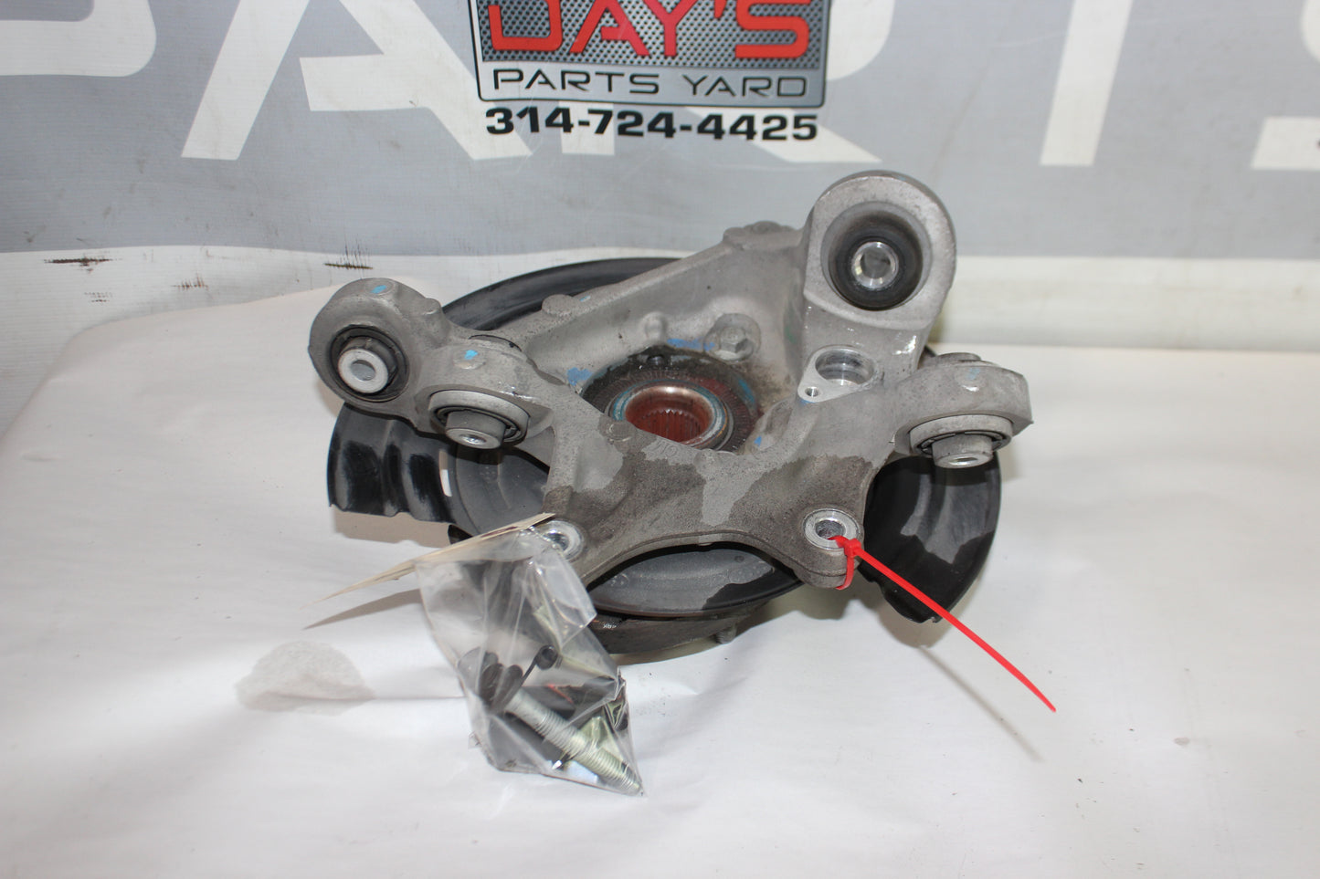 2016 Cadillac CTS-V Rear RH Passenger Knuckle Spindle Hub OEM