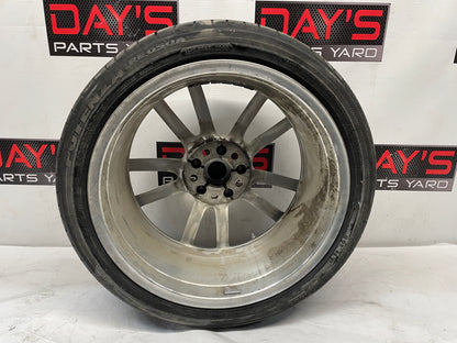 2014 Chevy SS Sedan Factory OEM Front Wheel w/ Bridgestone Potenza Tire 19X8.5 - Day's Parts Yard