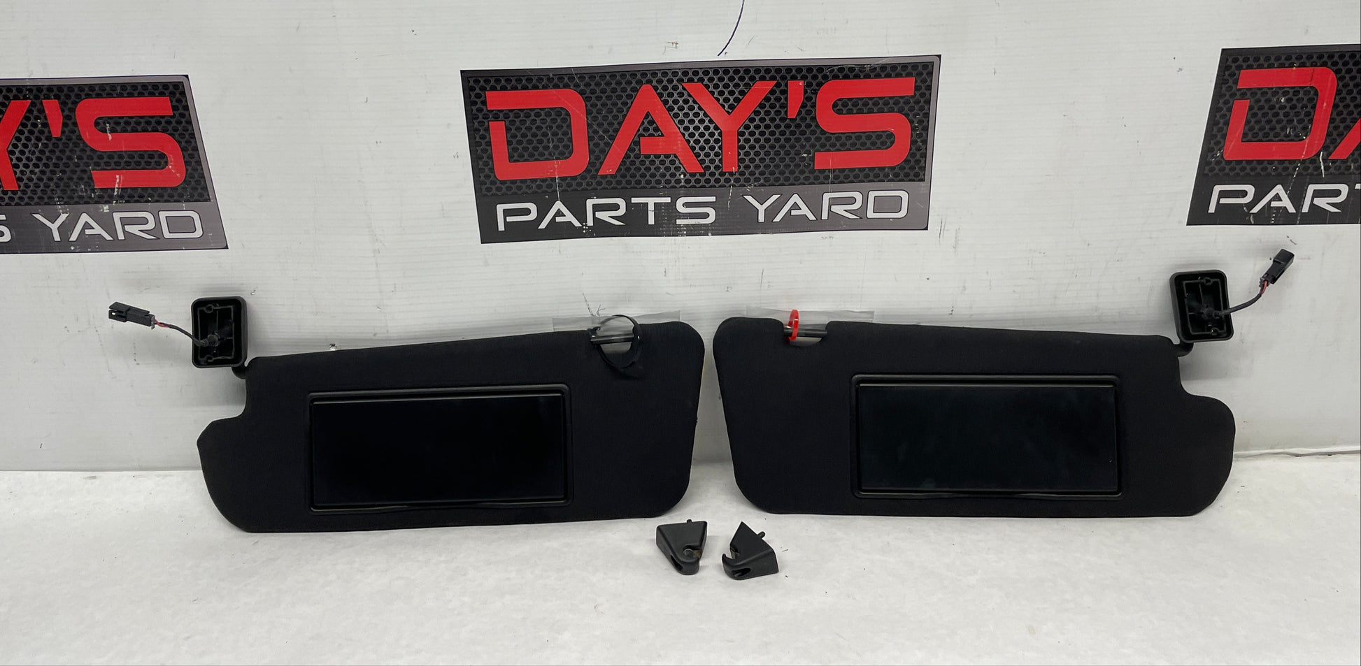 2006 Pontiac GTO RH & LH Sun Visors Sunvisors w/ Clips OEM - Day's Parts Yard