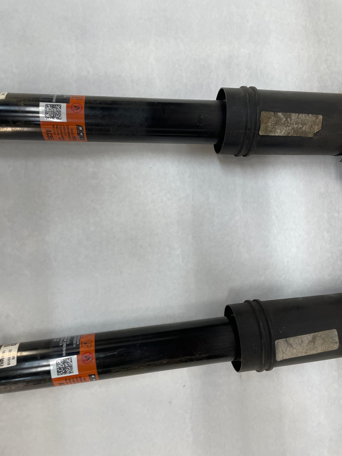 2018 Chevy Camaro ZL1  RH & LH Rear Suspension Shock Absorber Magnetic Ride OEM