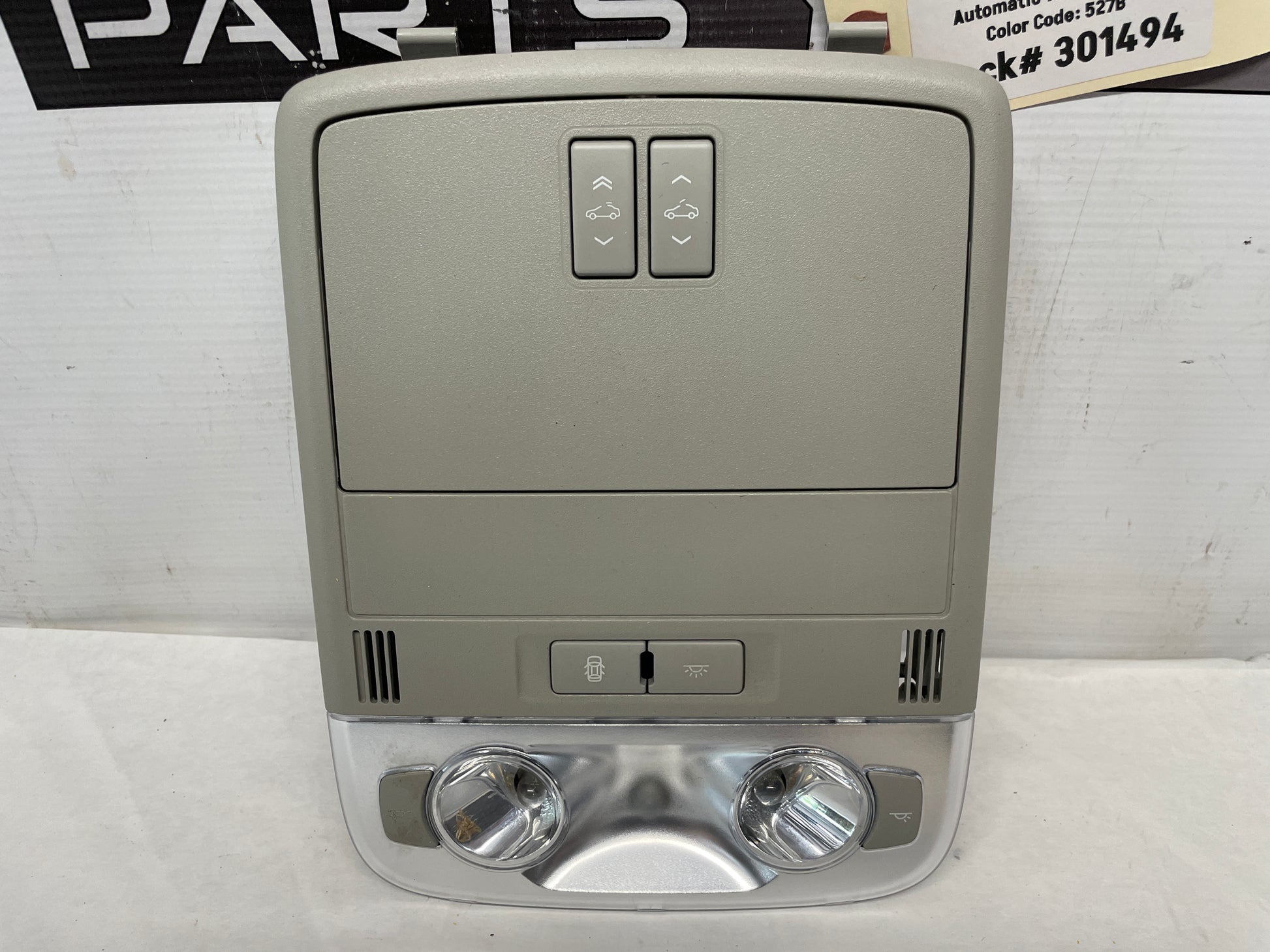 2017 Chevrolet SS Sedan Over Head Console Dome Map Light OEM - Day's Parts Yard