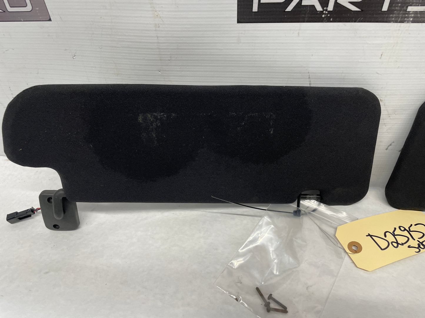 2006 Pontiac GTO RH & LH Sun Visors Sunvisors w/ Clips OEM - Day's Parts Yard