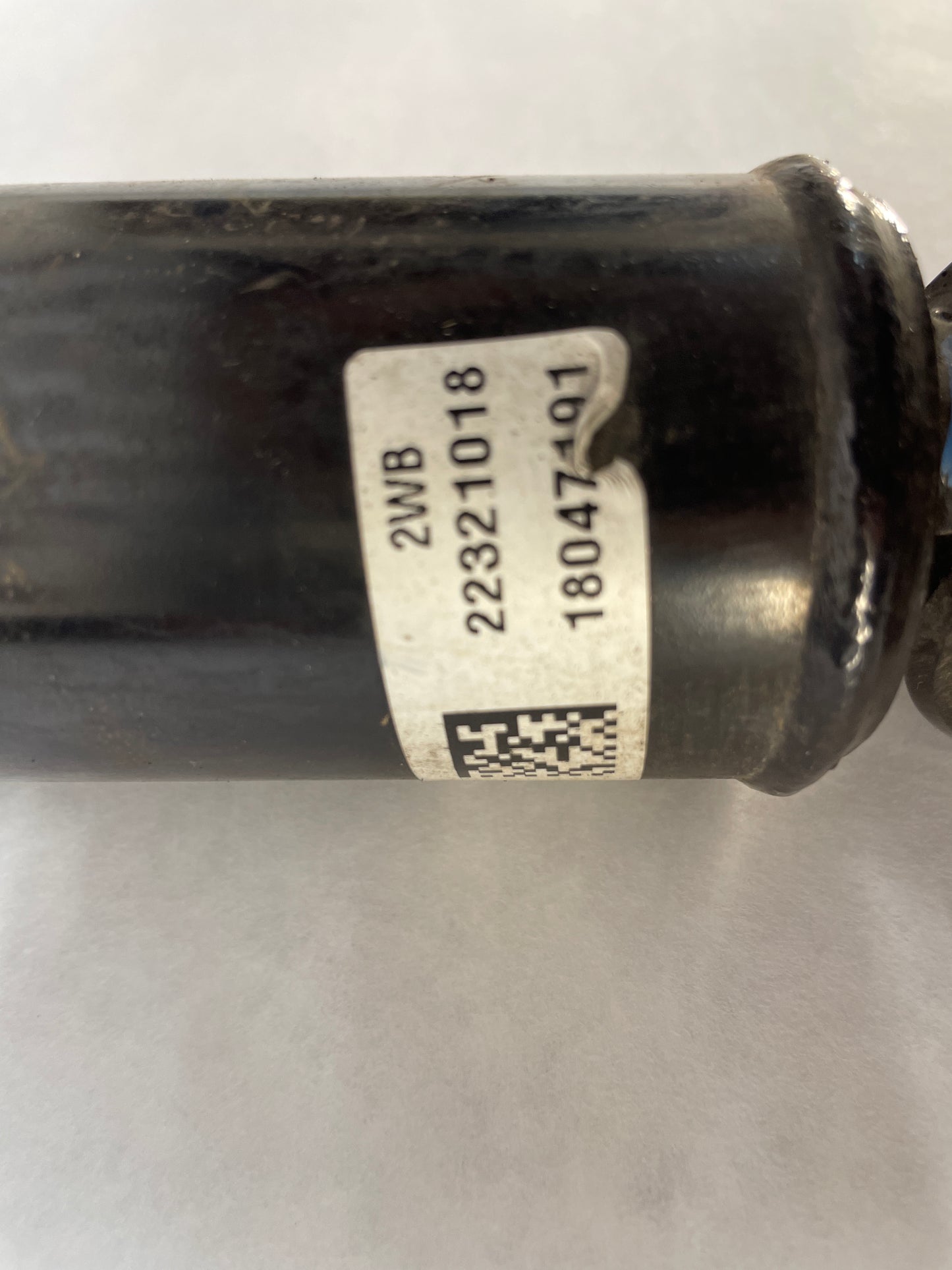 2018 Chevy Camaro ZL1  RH & LH Rear Suspension Shock Absorber Magnetic Ride OEM