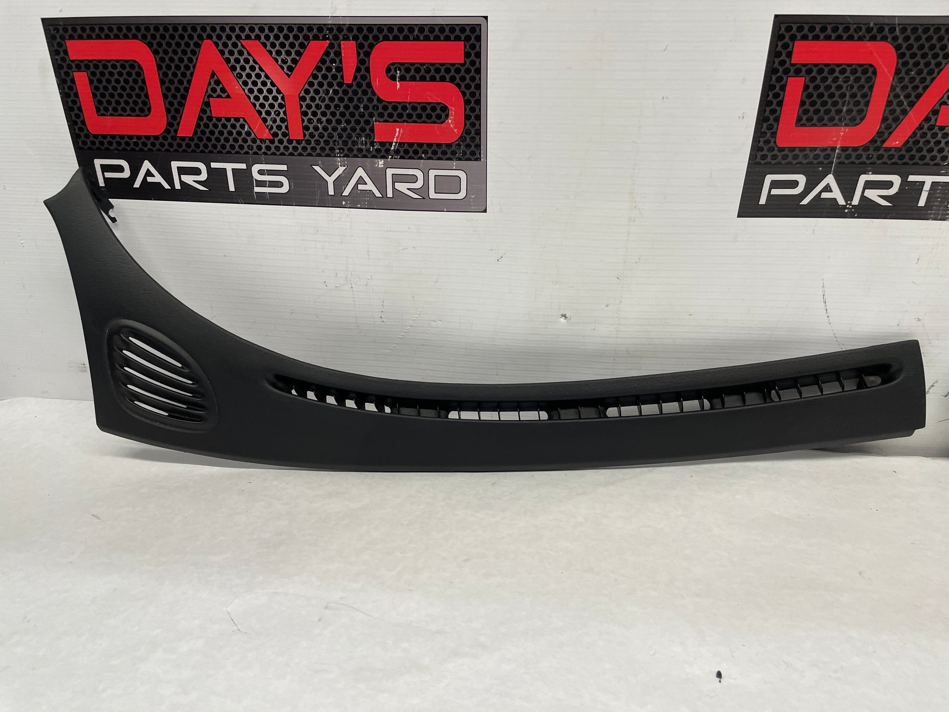 2006 Pontiac GTO Windshield Dash Cowl Defrost Grille Panels Vent Trim Pair OEM - Day's Parts Yard