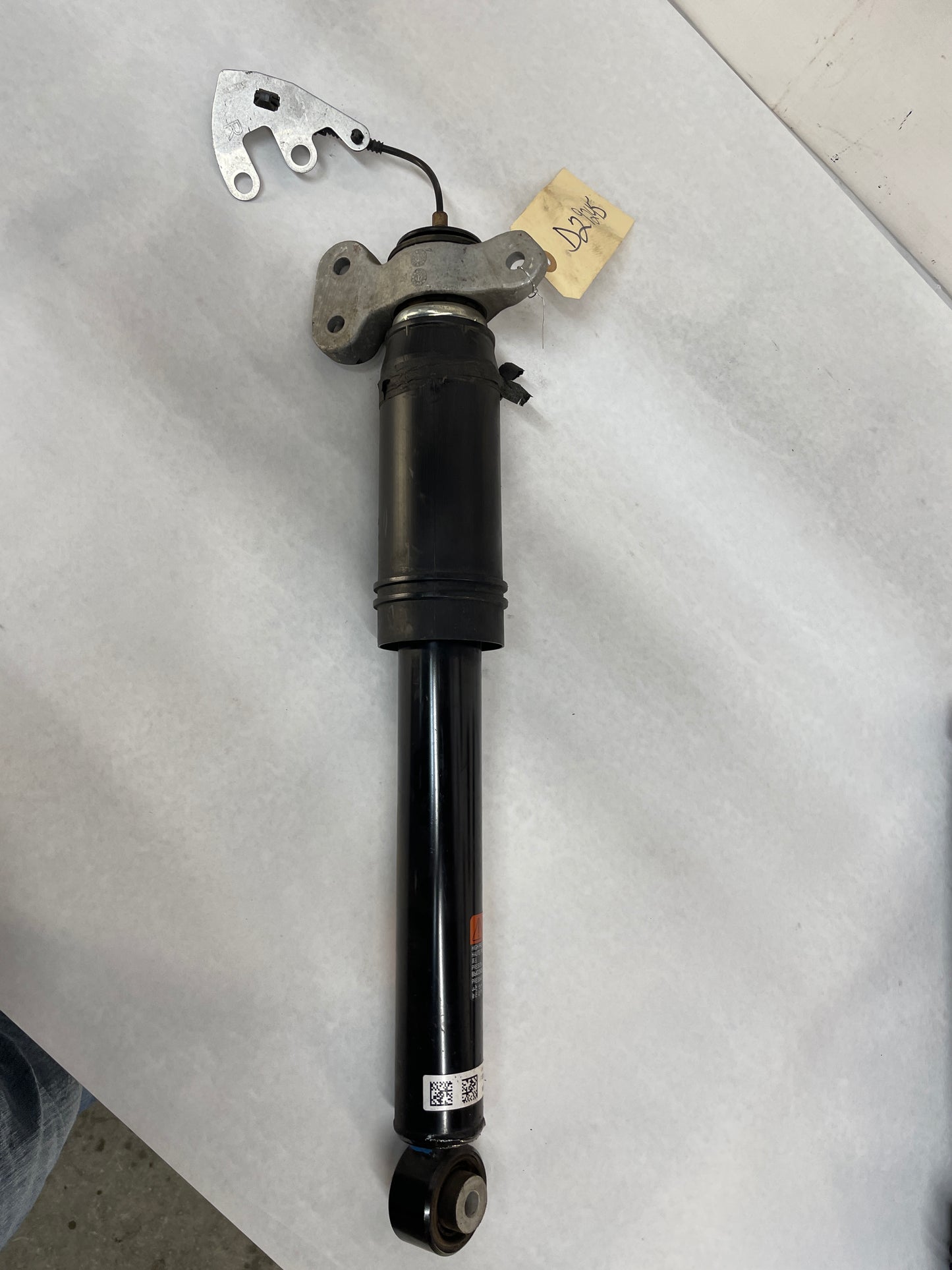 2018 Chevy Camaro ZL1  RH & LH Rear Suspension Shock Absorber Magnetic Ride OEM