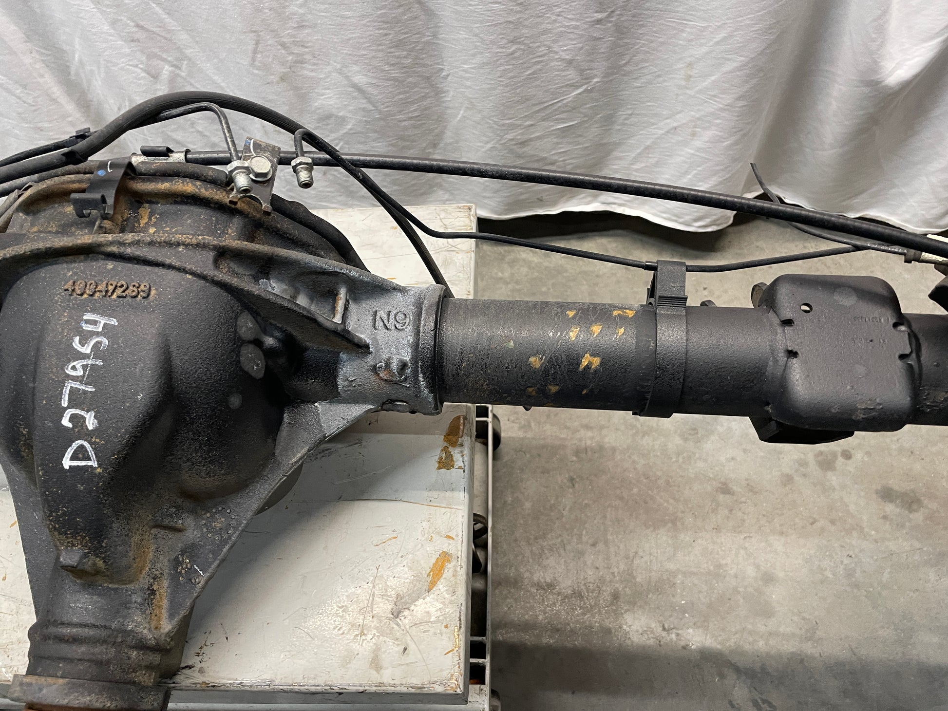 2013 GMC Sierra C1500 SLE Rear End Axle Carrier Rearend Differential OEM - Day's Parts Yard