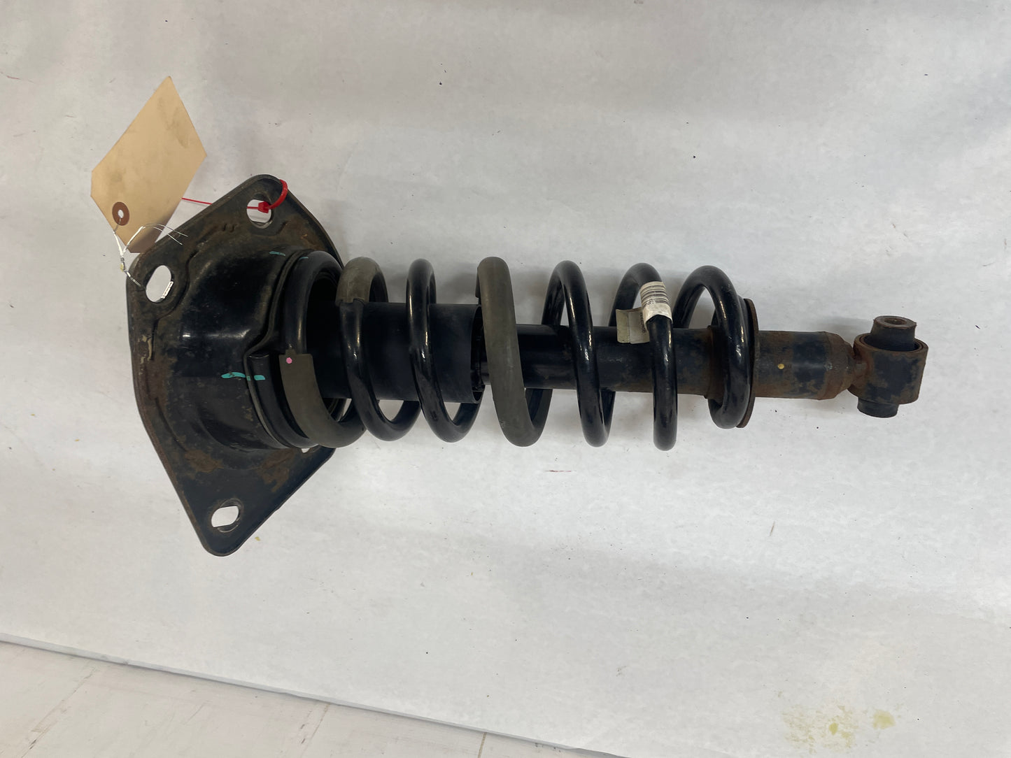 2009 Pontiac G8 RH Passenger Rear Suspension Shocks Strut Absorber Assembly OEM - Day's Parts Yard