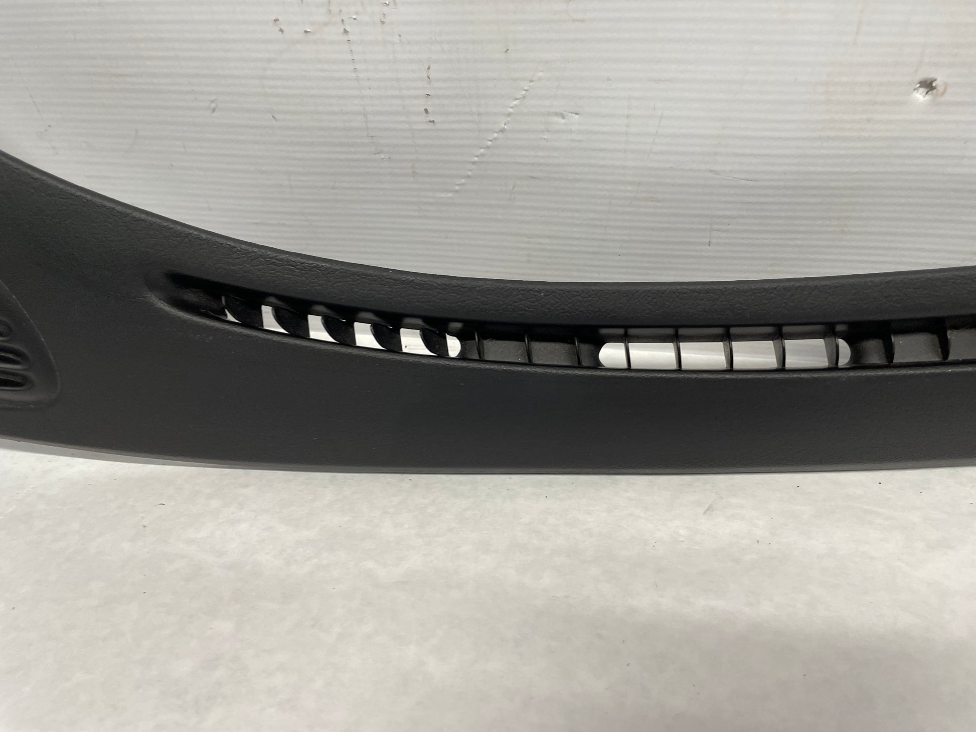2006 Pontiac GTO Windshield Dash Cowl Defrost Grille Panels Vent Trim Pair OEM - Day's Parts Yard