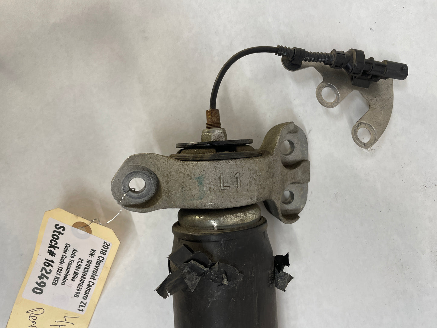 2018 Chevy Camaro ZL1  RH & LH Rear Suspension Shock Absorber Magnetic Ride OEM