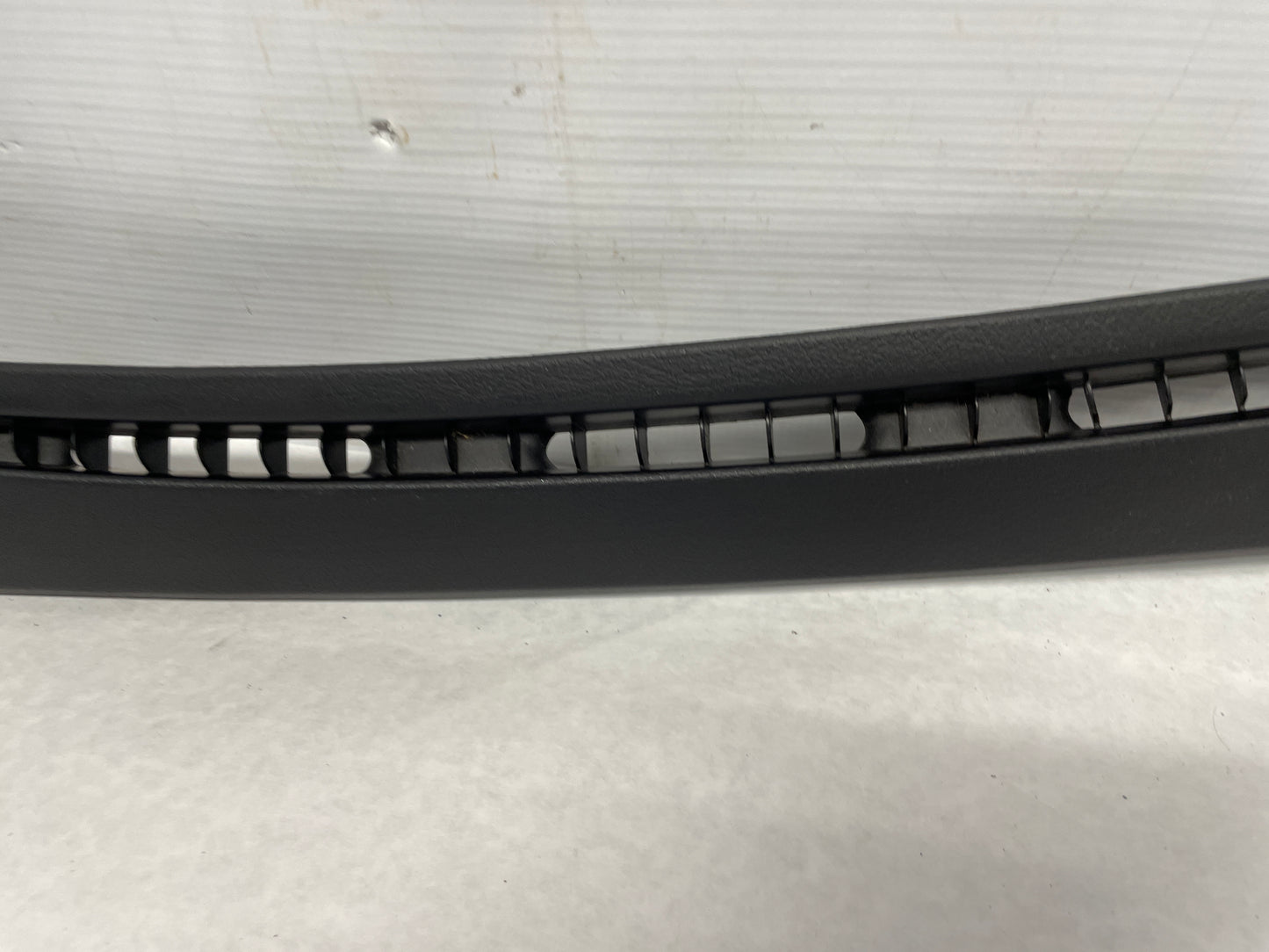 2006 Pontiac GTO Windshield Dash Cowl Defrost Grille Panels Vent Trim Pair OEM - Day's Parts Yard