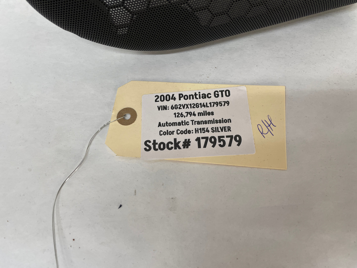 2004 Pontiac GTO RH Passenger Door Panel Speaker Grill OEM