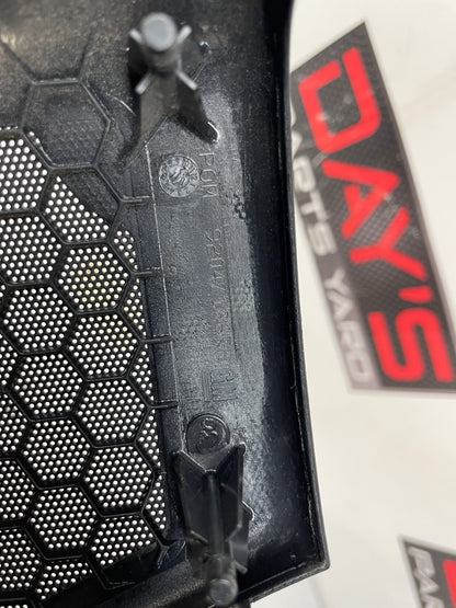 2004 Pontiac GTO RH Passenger Door Panel Speaker Grill OEM