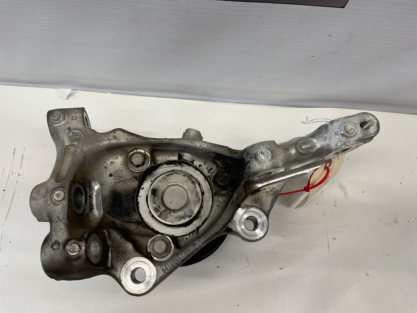 2019 Chevy Camaro ZL1 1LE Front RH Passenger Spindle Knuckle Hub OEM