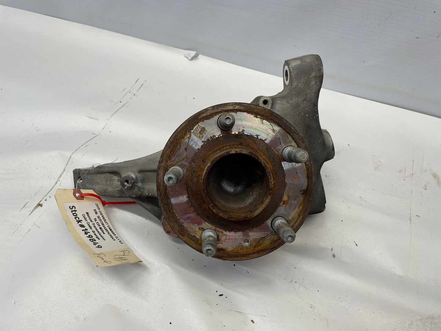 2019 Chevy Camaro ZL1 1LE Front RH Passenger Spindle Knuckle Hub OEM