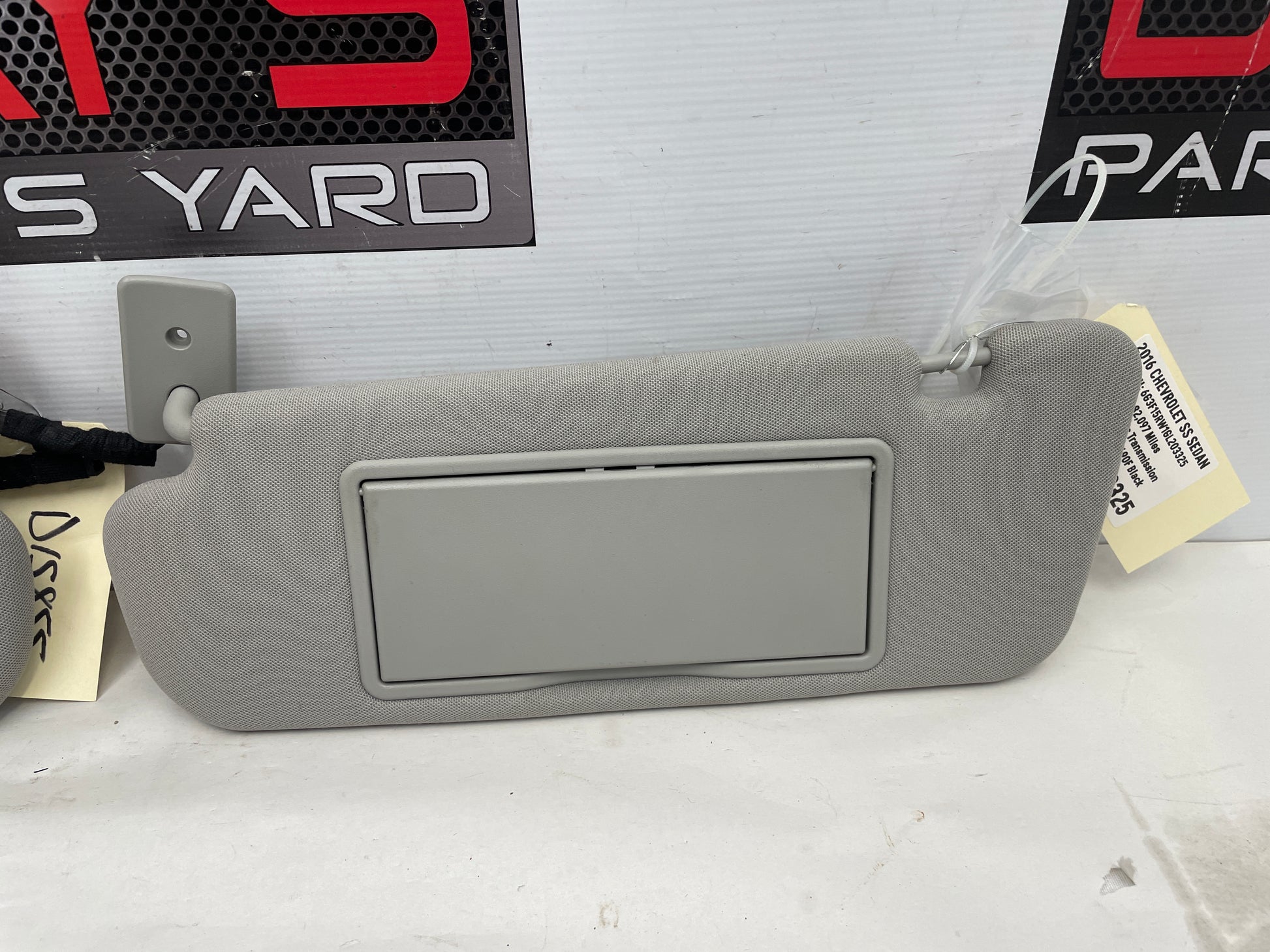 2016 Chevy SS Sedan RH & LH Sun Visors Sunvisor w/ Clips OEM - Day's Parts Yard